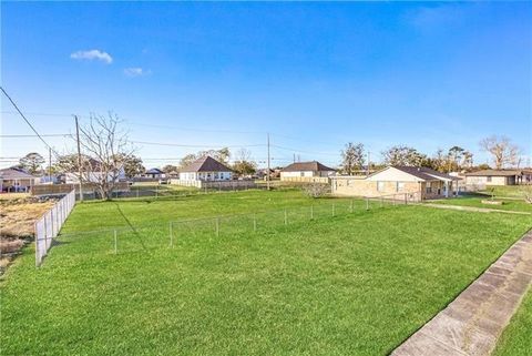 1822 SCHNELL Drive Arabi LA 70032