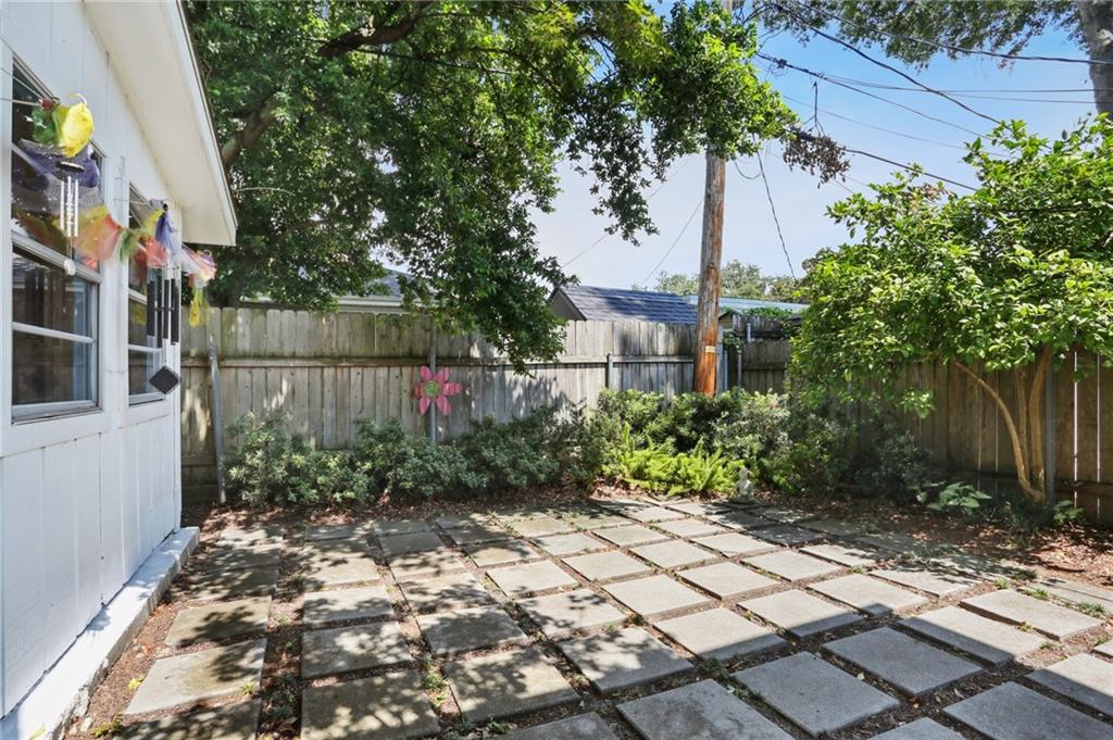 Metairie, Louisiana 70002, United States, 4 Bedrooms Bedrooms, ,3 BathroomsBathrooms,Residential,Active,56186