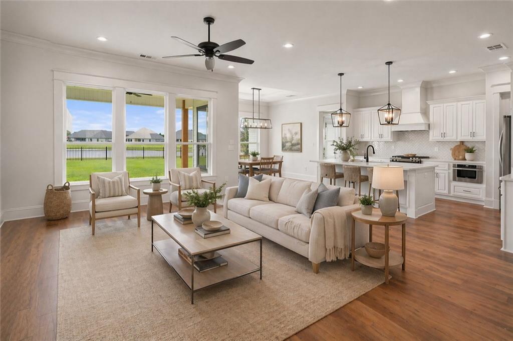 8025 BEDICO TRAIL Lane