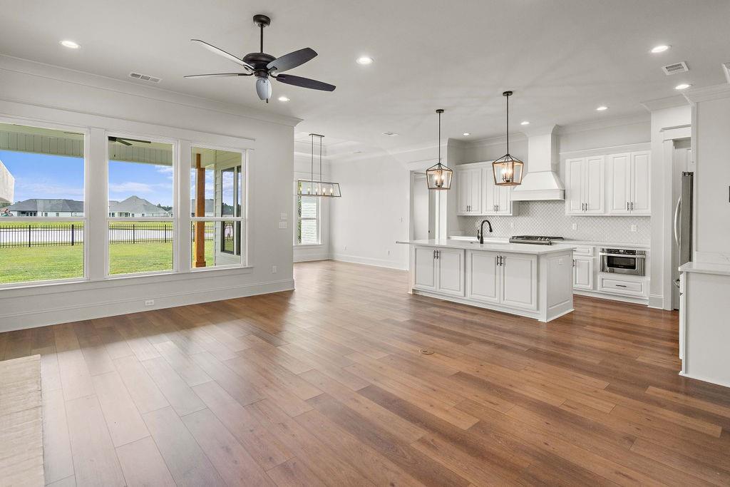 8025 BEDICO TRAIL Lane