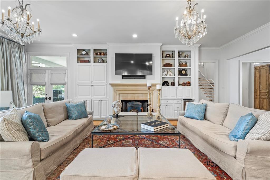 34 RIVERDALE Drive