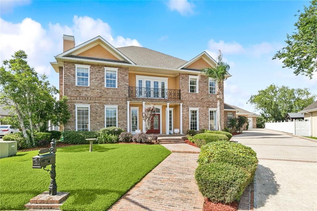 5 ASTERBROOK Court