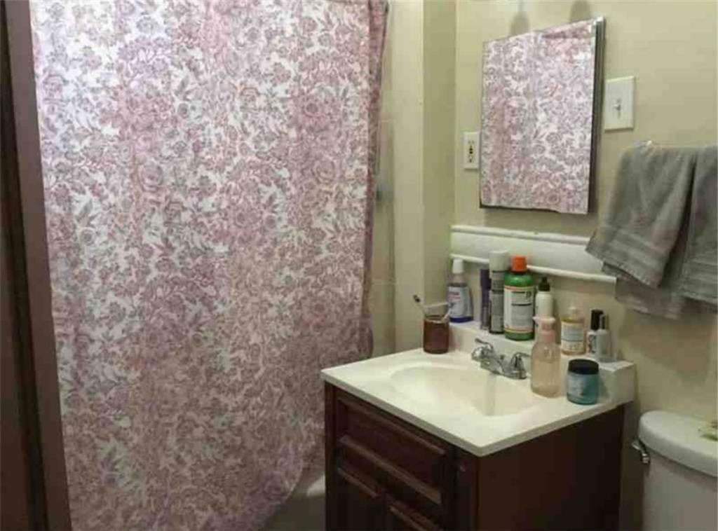 129-31 N GENOIS Street