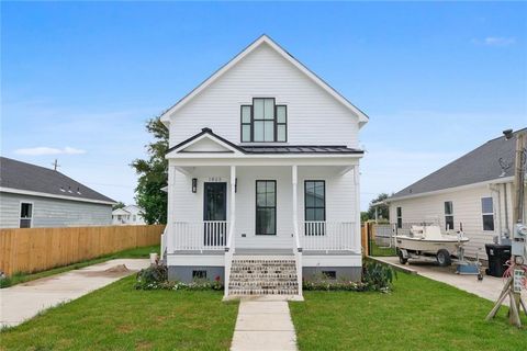 1823 ALEXANDER Avenue Arabi LA 70032