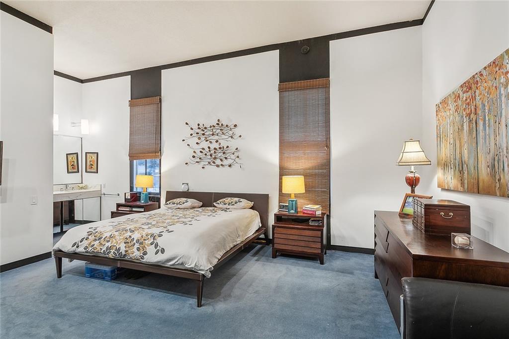 New Orleans, Louisiana 70115, United States, 4 Bedrooms Bedrooms, ,4 BathroomsBathrooms,Residential,Pending,44745