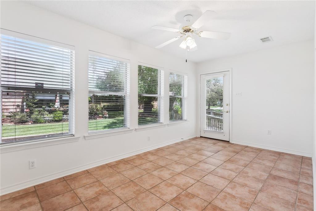 Mandeville, Louisiana 70448, United States, 3 Bedrooms Bedrooms, ,2 BathroomsBathrooms,Residential,Pending,136511