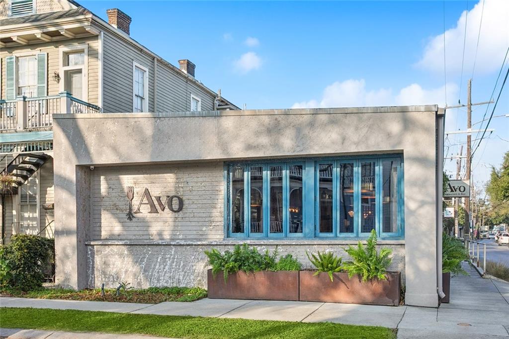 5908 MAGAZINE Street