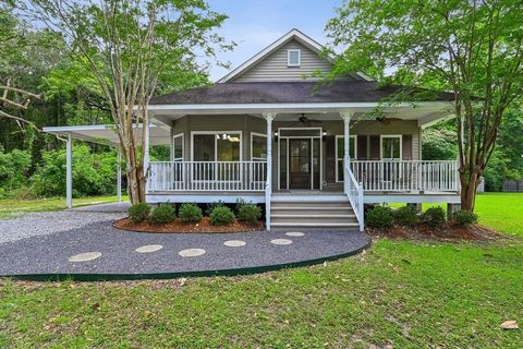 Photo of 71282 SAINT JOSEPH Street, Abita Springs, LA 70420 (MLS # 2558963)