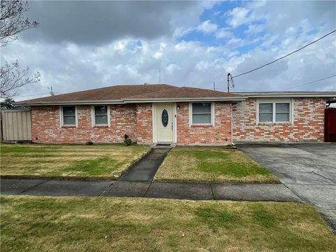 3504 VOLPE Drive Chalmette LA 70043