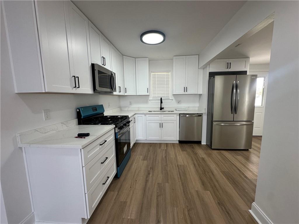 1381 MAPLEWOOD Drive