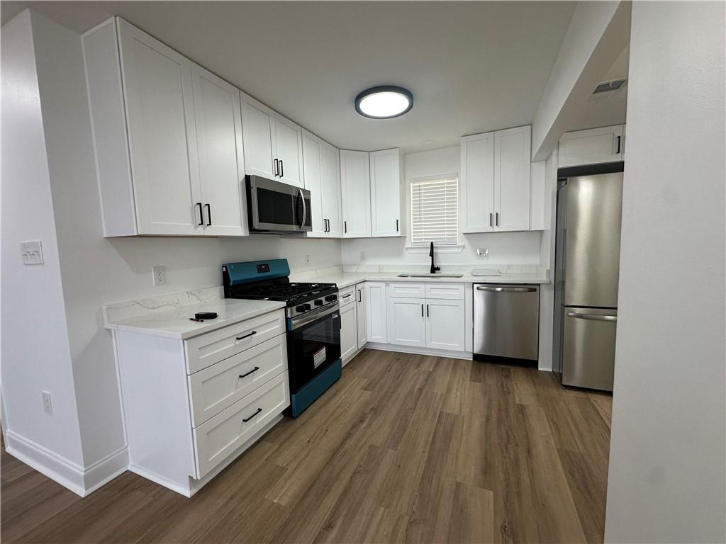 1381 MAPLEWOOD Drive