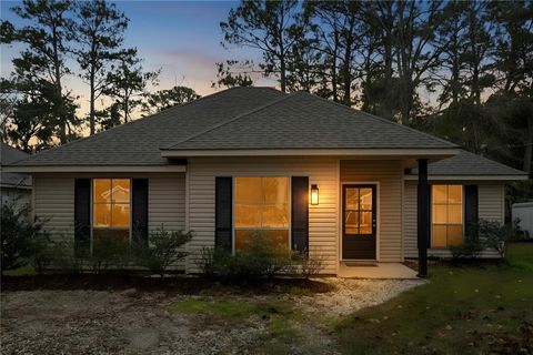 142 SCOTT Street Madisonville LA 70447