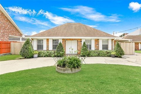 147 MOSS Lane River Ridge LA 70123