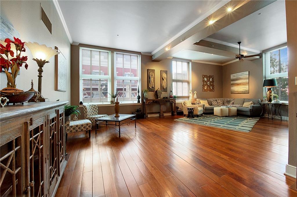 700 S PETERS Street 301