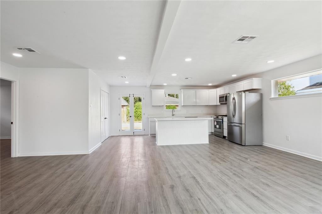 1105 OAKLAWN Drive