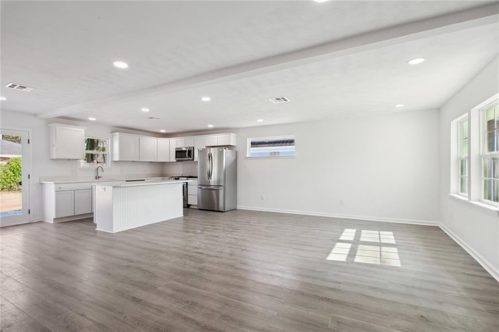 1105 OAKLAWN Drive