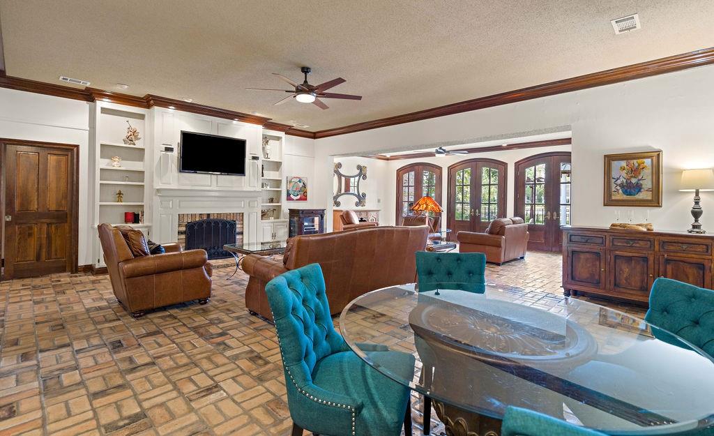 553 BEAU CHENE Drive