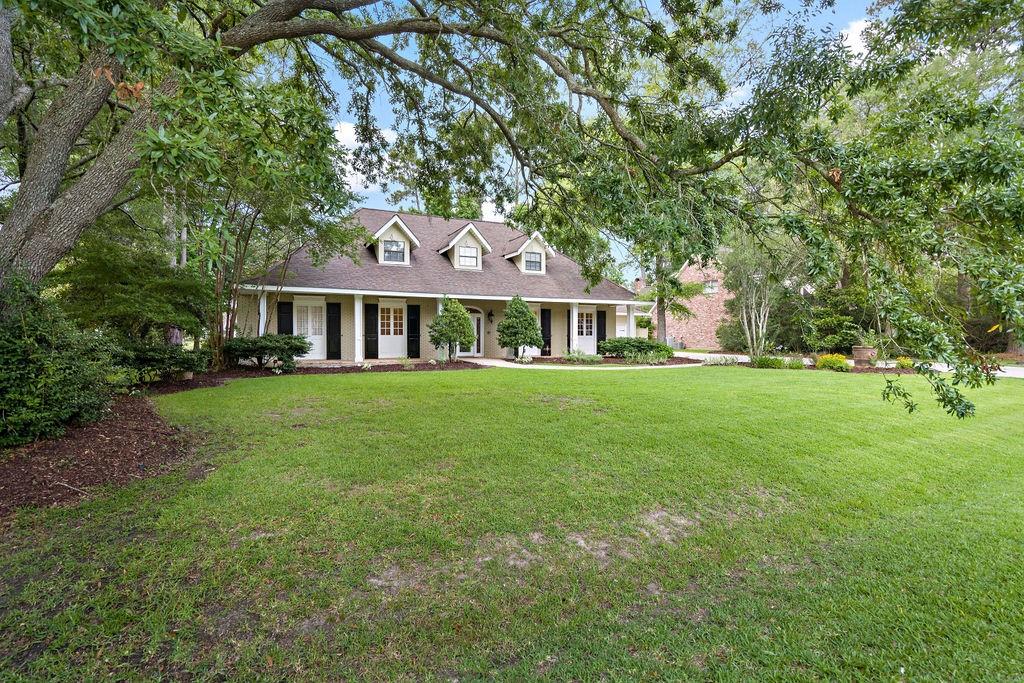 553 BEAU CHENE Drive