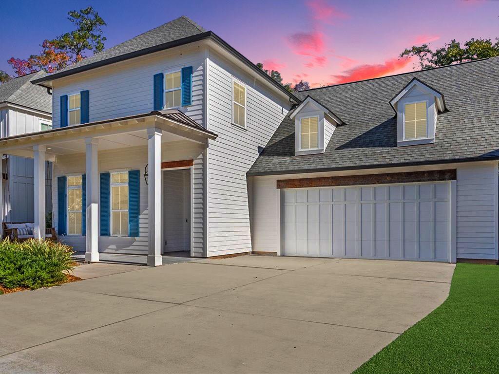 1024 OXBOW Court