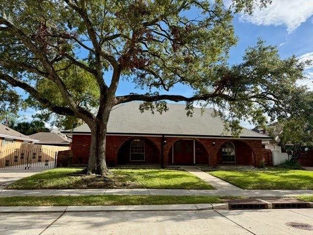 2422 ORIOLE Street
