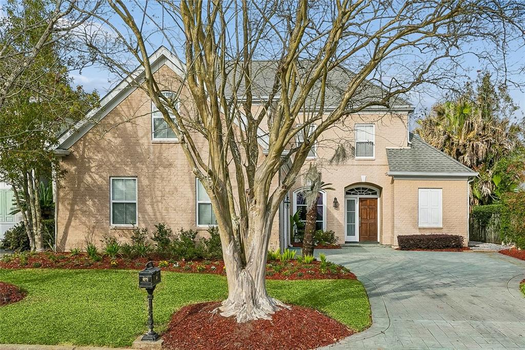 616 ENGLISH TURN Drive