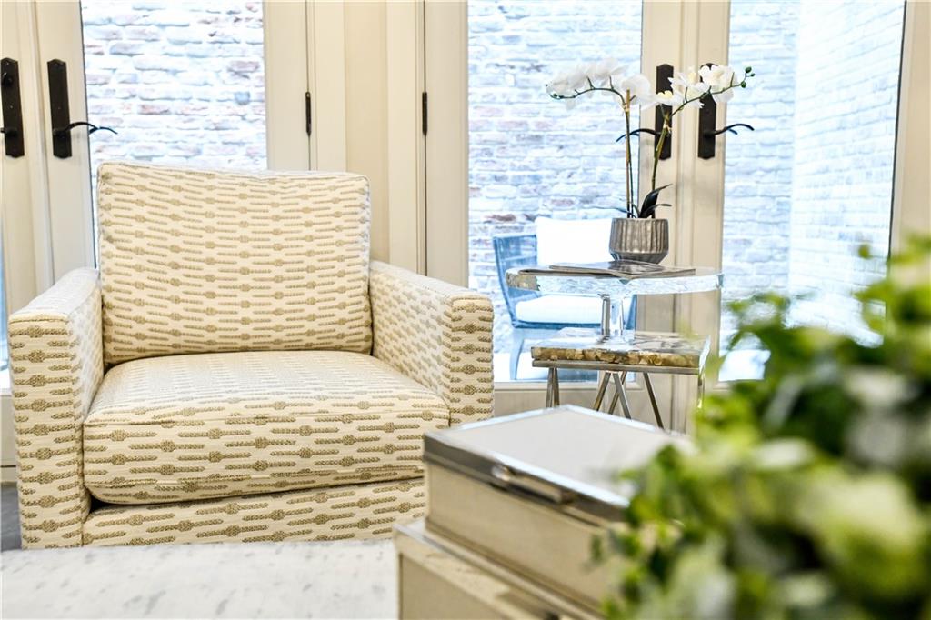 614 BARONNE Street 102