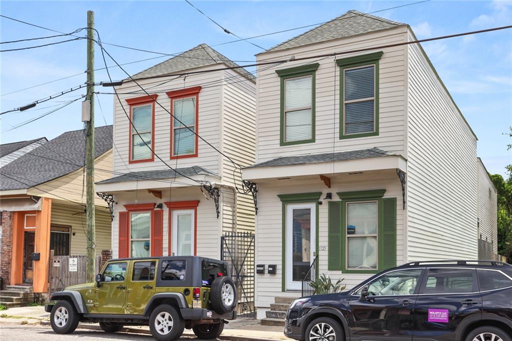 1325 29 FRENCHMEN Street