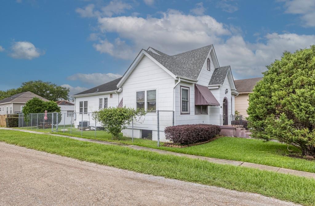 3433 CLERMONT Drive