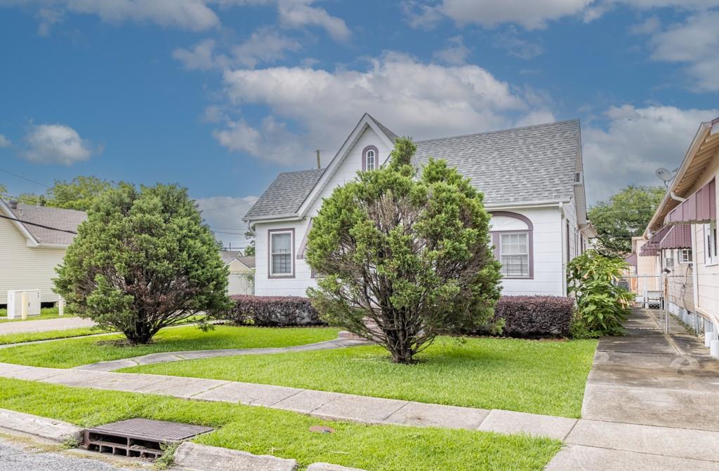 3433 CLERMONT Drive