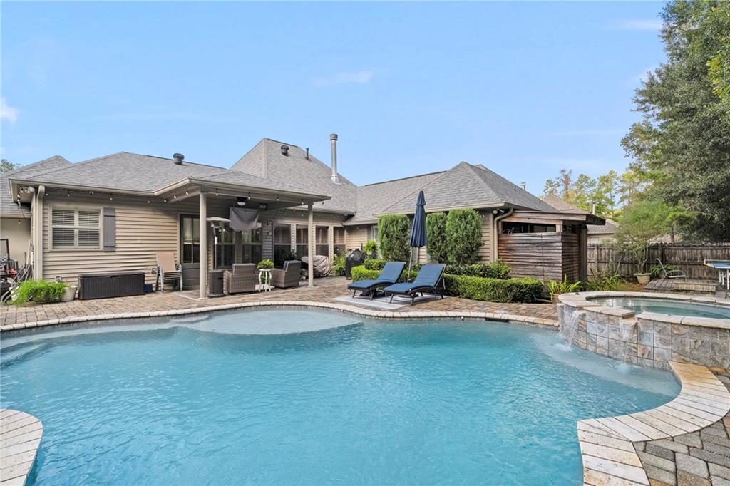 124 TIMBERWOOD Drive