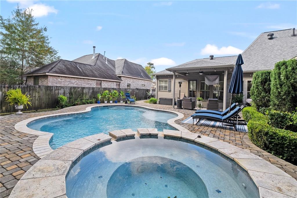 124 TIMBERWOOD Drive