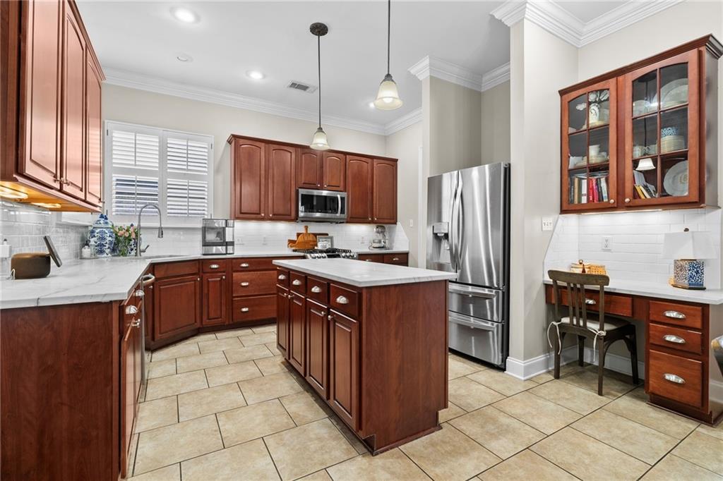 124 TIMBERWOOD Drive