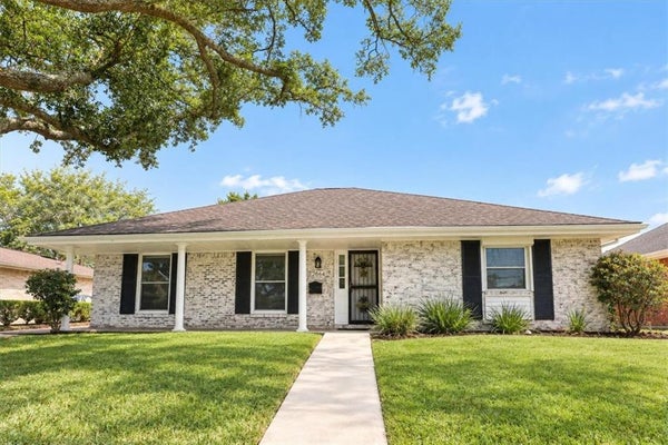 2664 DANBURY DR, NEW ORLEANS, LA 70131 - Image 3927269dc3261e0c9fea3ca303ff2dce/3110344734