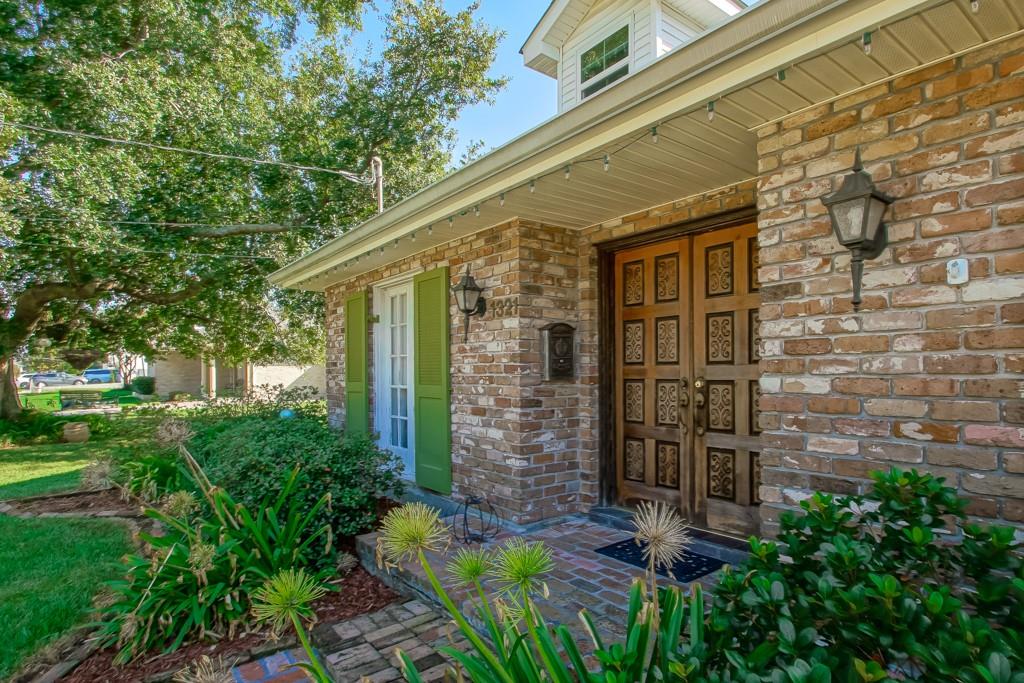 1321 ROSE GARDEN Drive