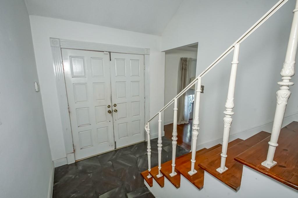 1321 ROSE GARDEN Drive