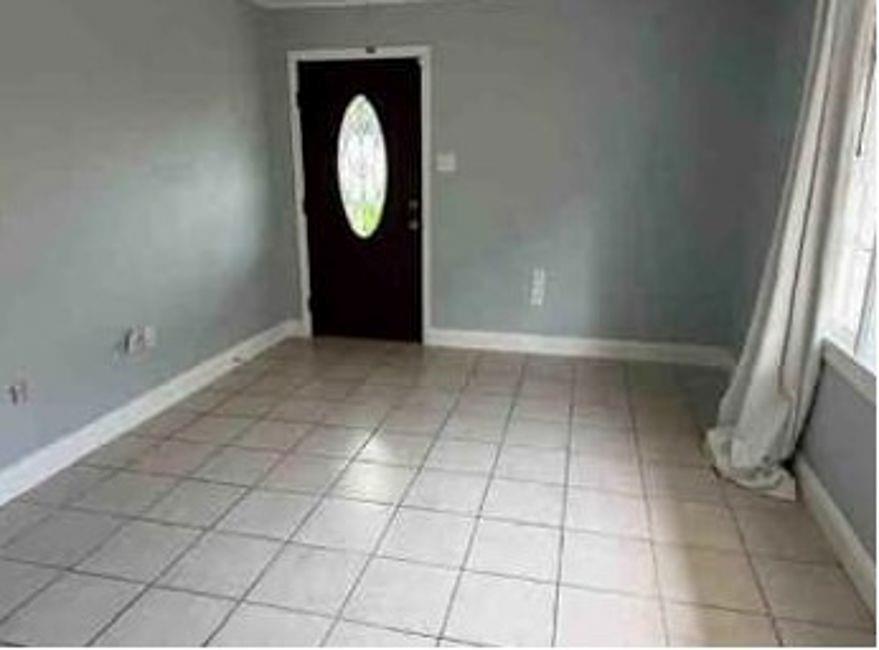 420 ROSELAND Parkway