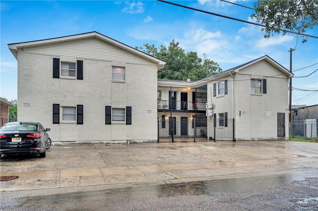 1356 FLANDERS Street