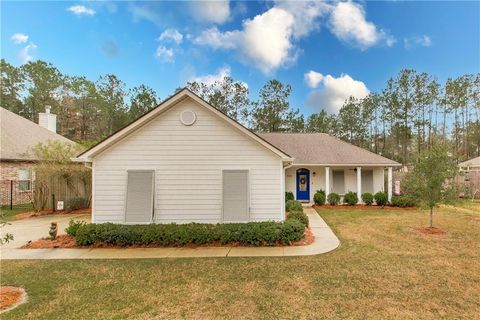 720 PERRILLOUX Trace Madisonville LA 70447