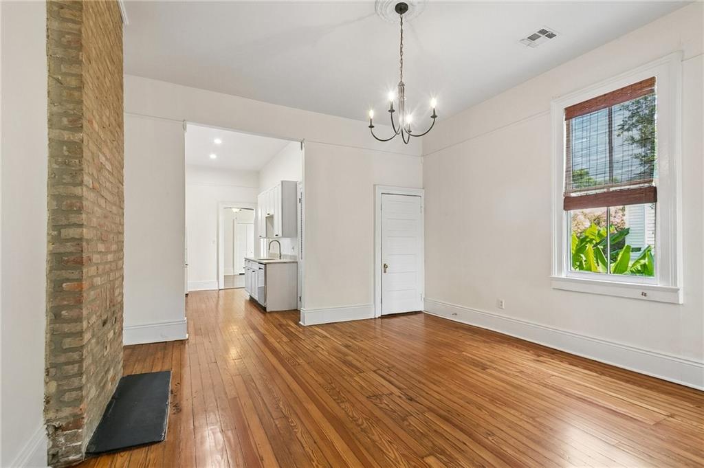 828 VALMONT Street 828