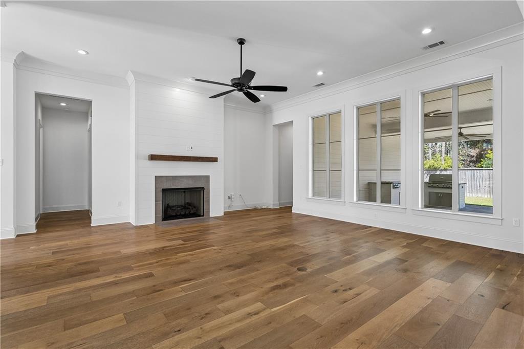 224 CHATEAU PAPILLON Drive