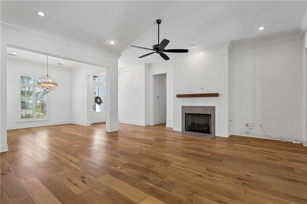 224 CHATEAU PAPILLON Drive