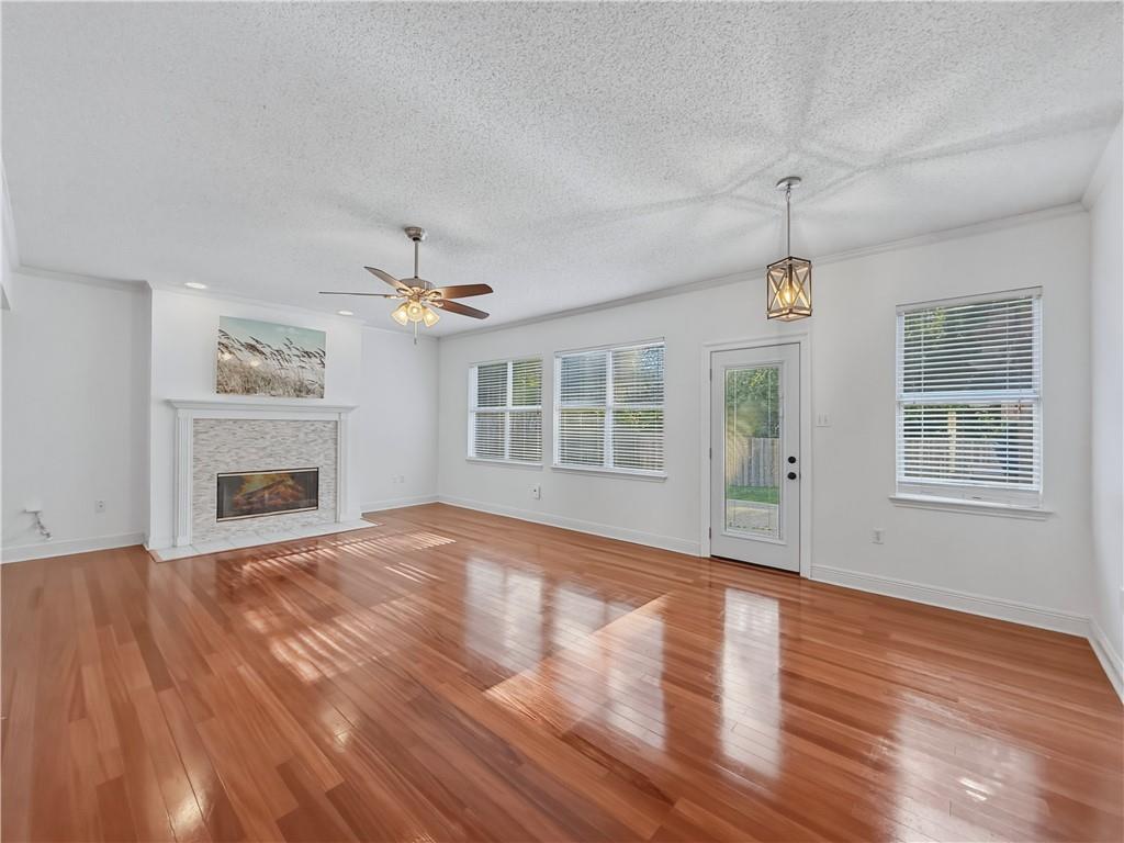 141 E EMERALD CREEK