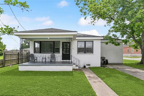 601 MEHLE Street A&B Arabi LA 70032