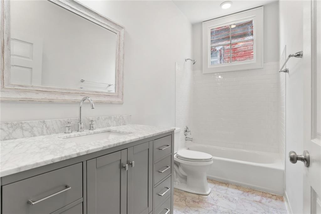 New Orleans, Louisiana 70117, United States, 2 Bedrooms Bedrooms, ,1 BathroomBathrooms,Residential,Active,56460