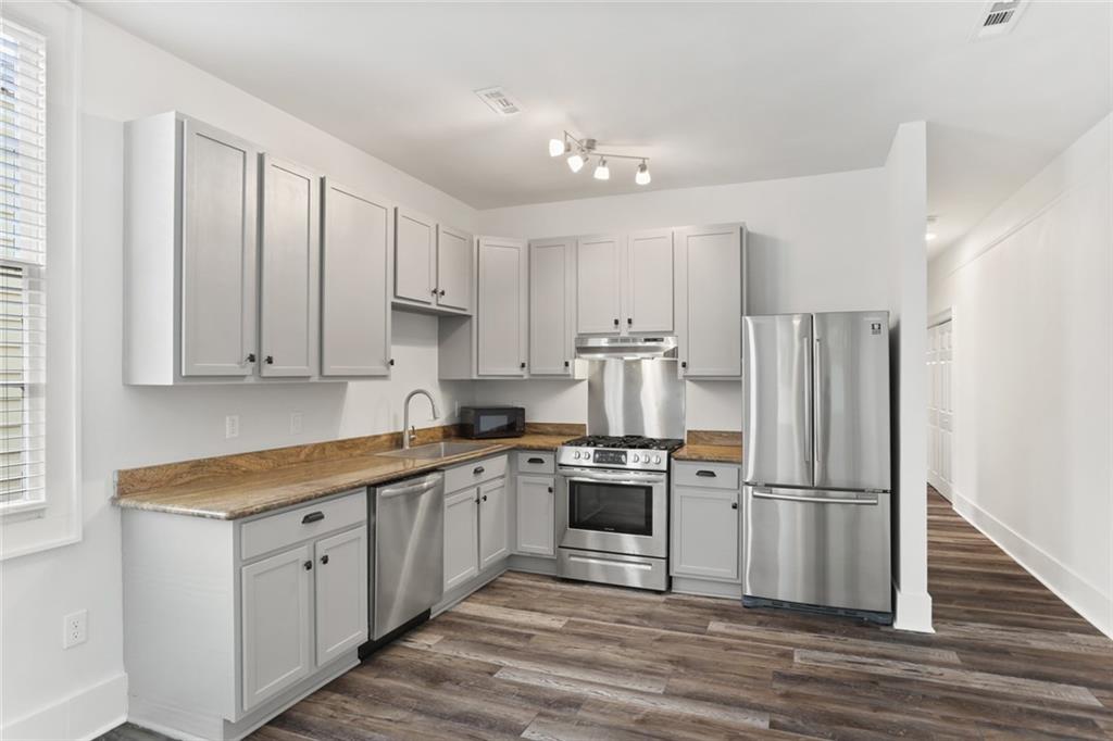New Orleans, Louisiana 70117, United States, 2 Bedrooms Bedrooms, ,1 BathroomBathrooms,Residential,Active,56460