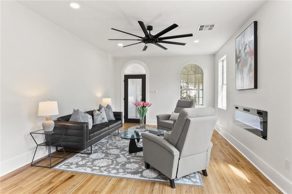 2526 METAIRIE Road
