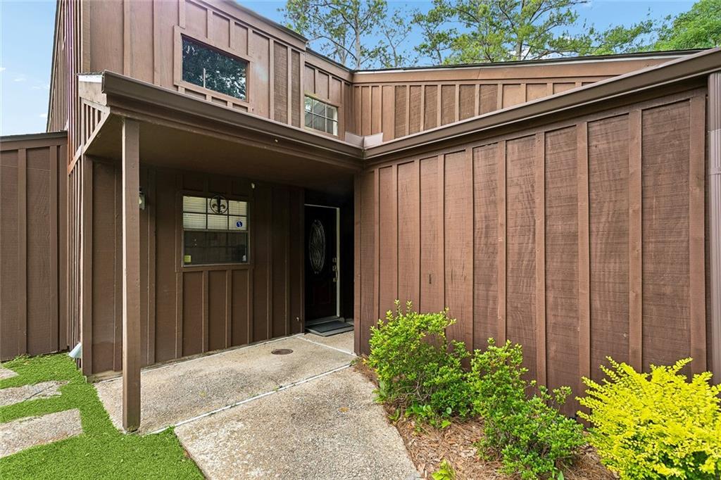 640 N BEAU CHENE Drive 7