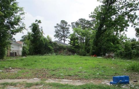 1208 FLANDERS Street New Orleans LA 70114