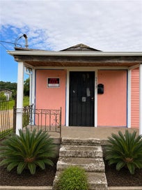 5717 N ROBERTSON Street New Orleans LA 70117