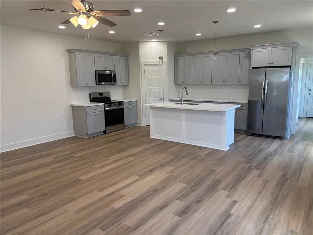 2019 HUEY P LONG Avenue
